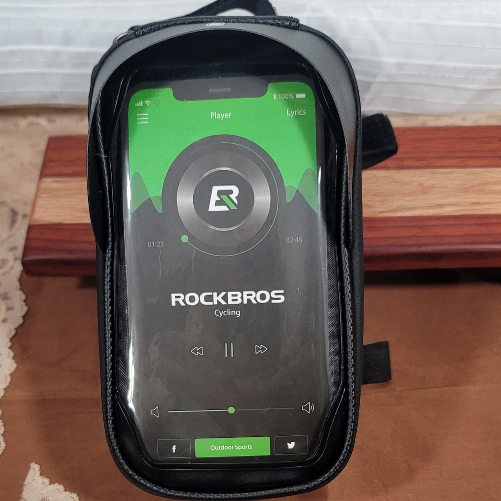 Rockbros  Bicycle bag with touch screen waterproof bicycle front tube rack bag